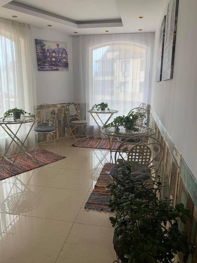 וארנה Семеен Хотел Брилянс - Family Hotel Brilliance מראה חיצוני תמונה
