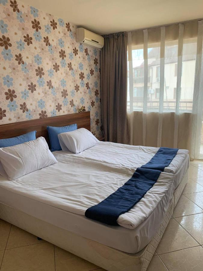 וארנה Семеен Хотел Брилянс - Family Hotel Brilliance מראה חיצוני תמונה