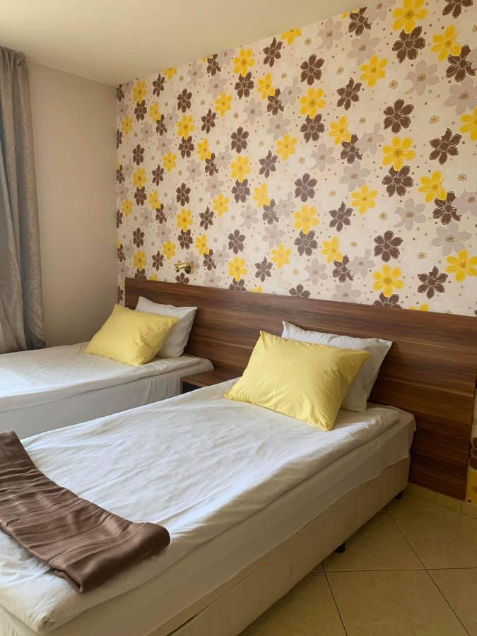 וארנה Семеен Хотел Брилянс - Family Hotel Brilliance מראה חיצוני תמונה