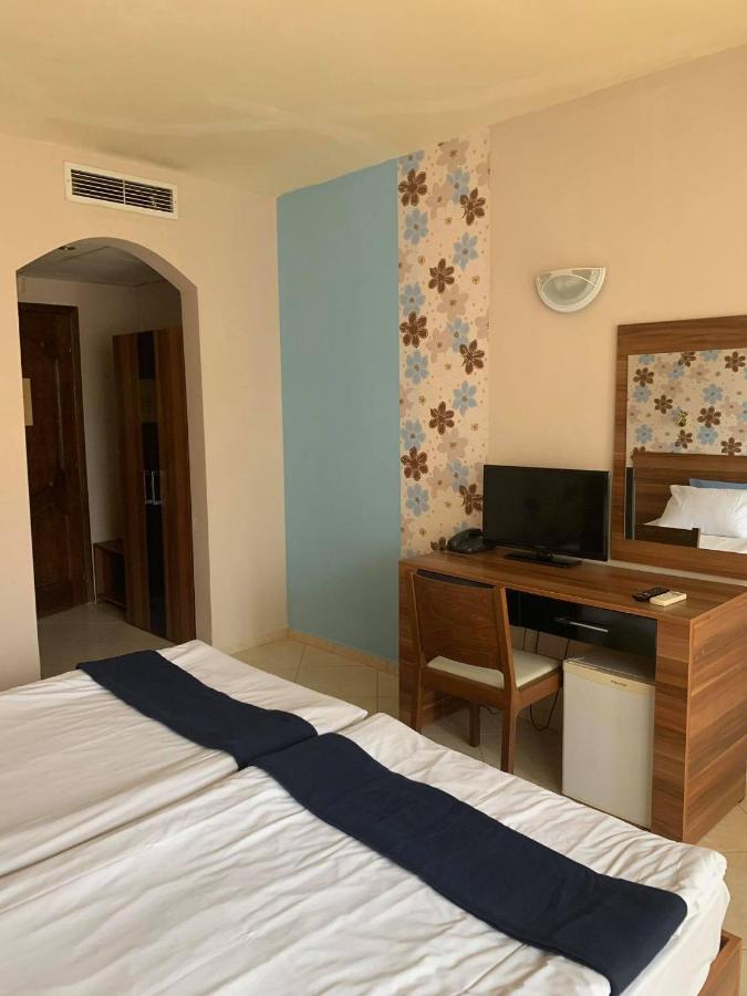 וארנה Семеен Хотел Брилянс - Family Hotel Brilliance מראה חיצוני תמונה